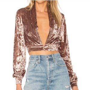 Lovers + Friends Floyd velvet cropped long sleeve top size small